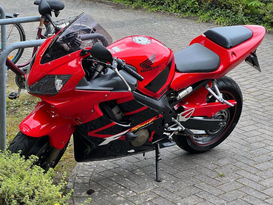 Honda Cbr 600 F in Barsinghausen