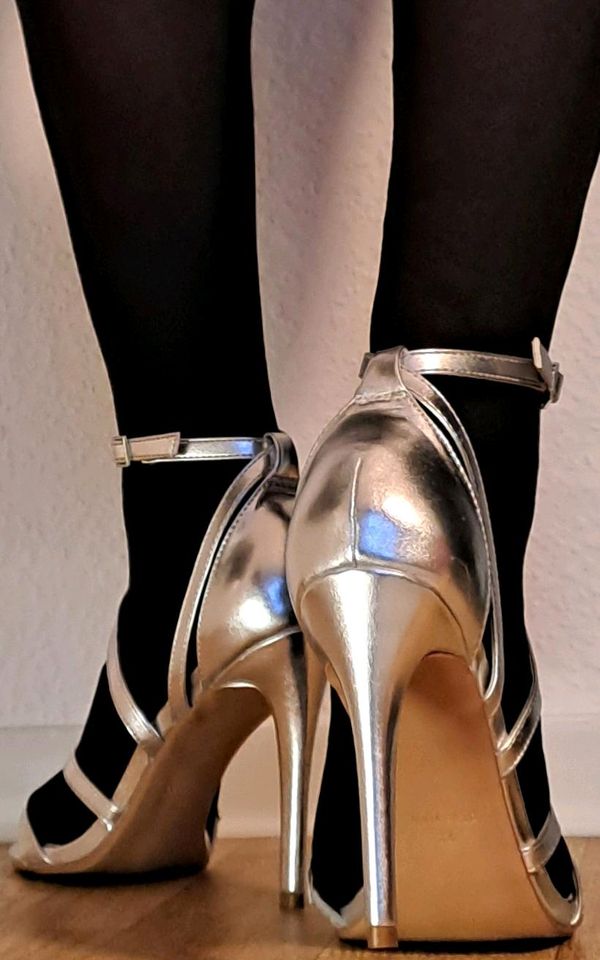 High Heel Stiletto Sandalette Silber Neu Gr.44 in Rostock