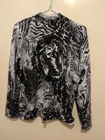 Gemusterter Viskose Pullover mit Deko-Steinchen Gr. XL (42), 10 € Berlin - Schöneberg Vorschau