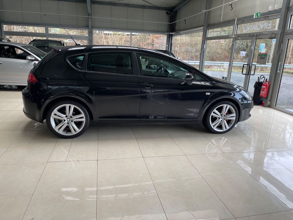 Seat Leon Sport*Neue Motor erst 54000KM Rechn. 6200€ in Freudenberg