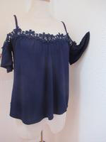 ORSAY Shirt Gr. S T-Shirt Off Shoulder Carmen grobe Spitze blau Niedersachsen - Varel Vorschau