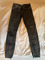 Skinny Jeans mit Löchern, Zara, 36, schwarz Bayern - Herzogenaurach Vorschau