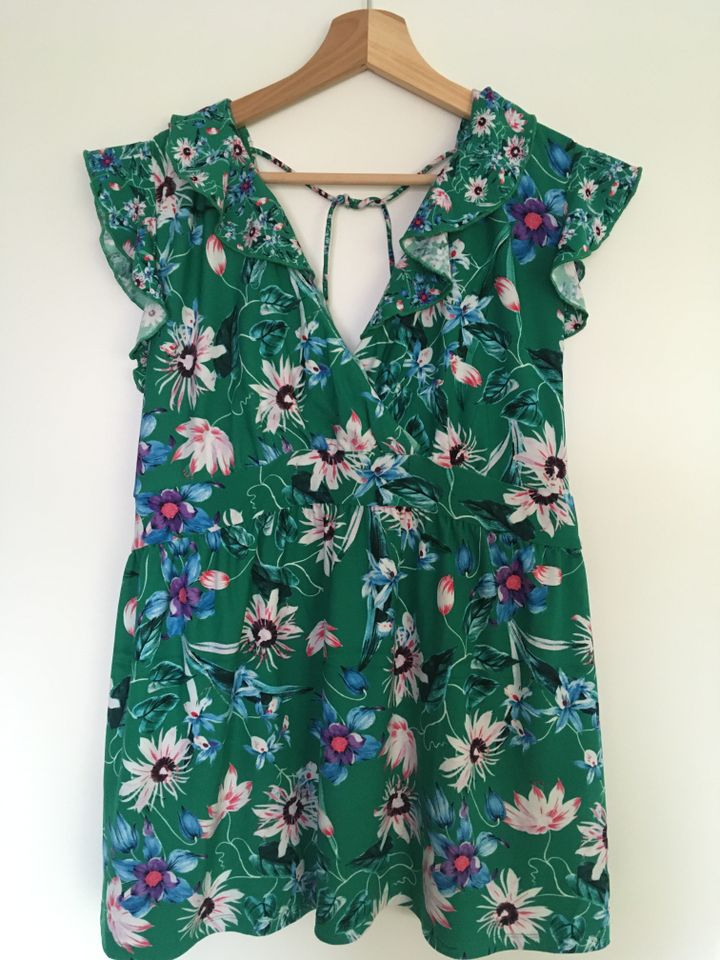 Umstandstunika mit Blumen von H&M Gr M in Amtzell