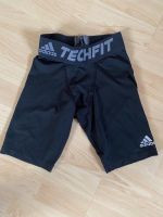 Adidas techfit schwarz radlerhose gr. 140/9-10j Stuttgart - Mühlhausen Vorschau