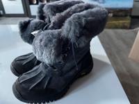 UGG Vibram Winterboots Niedersachsen - Edewecht Vorschau