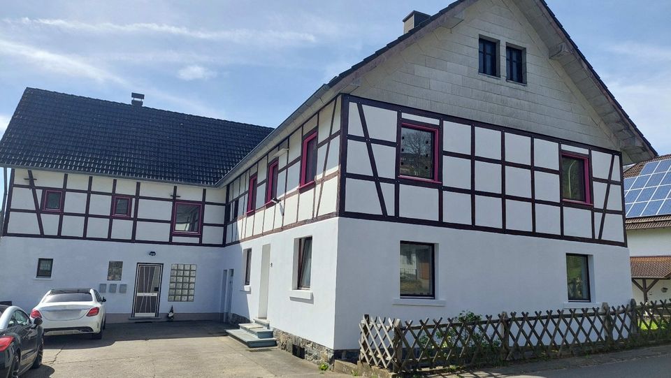 Wohnen wo andere Urlaub machen! HAUS AM SEE ZU VERMIETEN in Simmerath