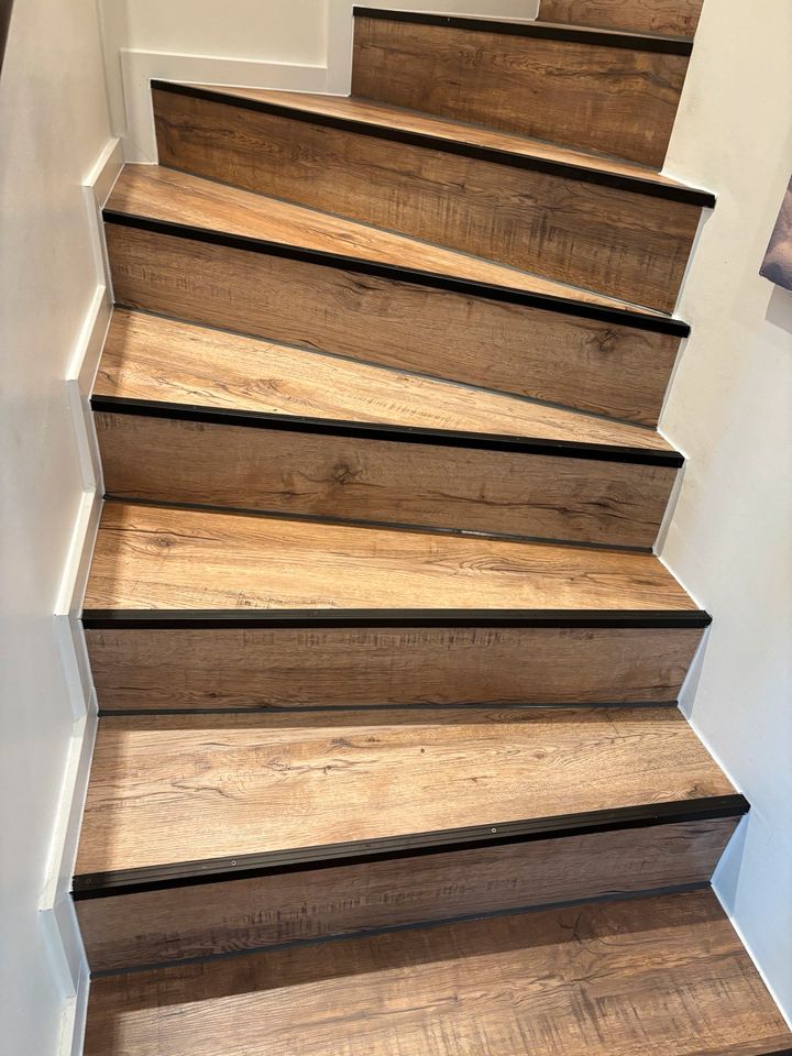 Treppenrenovierung  Treppe Vinyl Laminat in Emsdetten