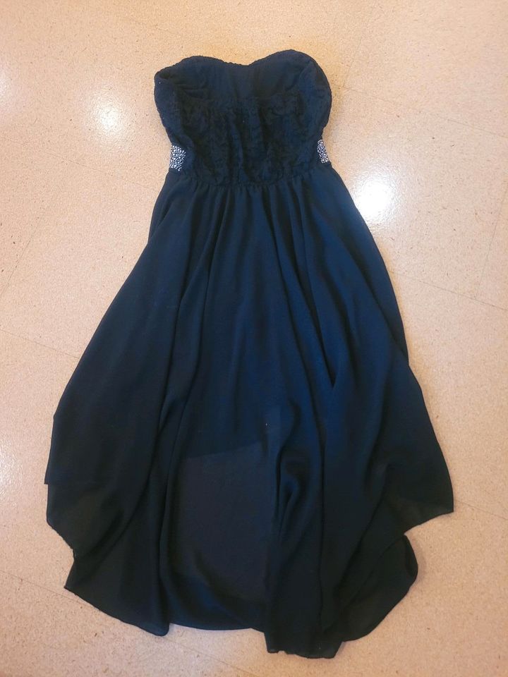 Elegantes schwarzes italienisches Kleid (S) in Winnenden