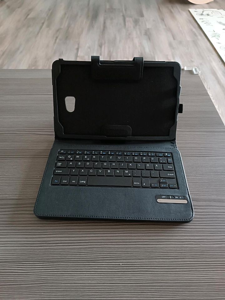 ❤️Tablet Hülle mit Tastatur Homeoffice wie neu in Hausen Oberfr.