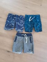 Shorts kurze Hosen Jungen H&M Tommy Hilfiger Nordrhein-Westfalen - Velbert Vorschau