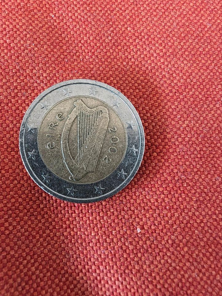 2 Euro Münze aus Irland aus dem Jahr 2002 in Stuttgart