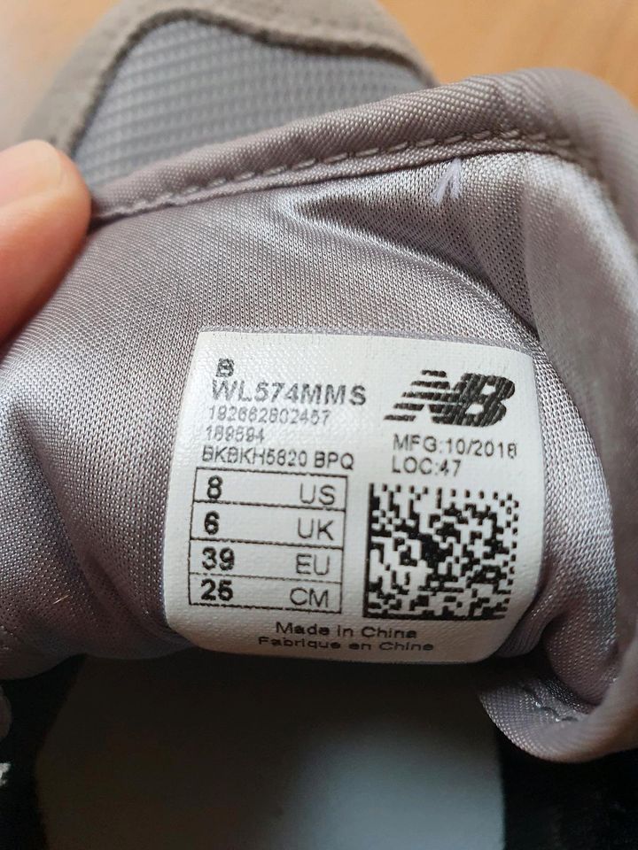 Schuhe "New Balance" Größe 39 in Eich