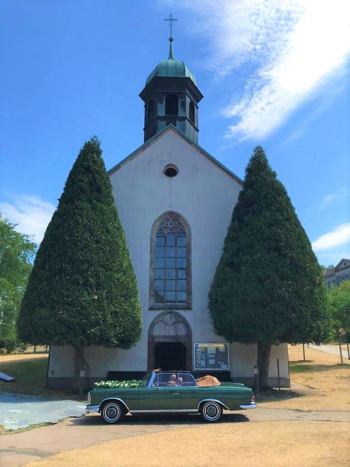 **Glanz und Stil: Mercedes Oldtimer Cabrio Hochzeitsauto mieten** in Rheinstetten