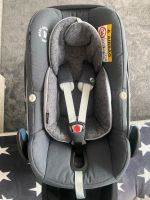 Babyschale Maxi Cosi Pepple Plus i size und Isofixstation Nordrhein-Westfalen - Solingen Vorschau