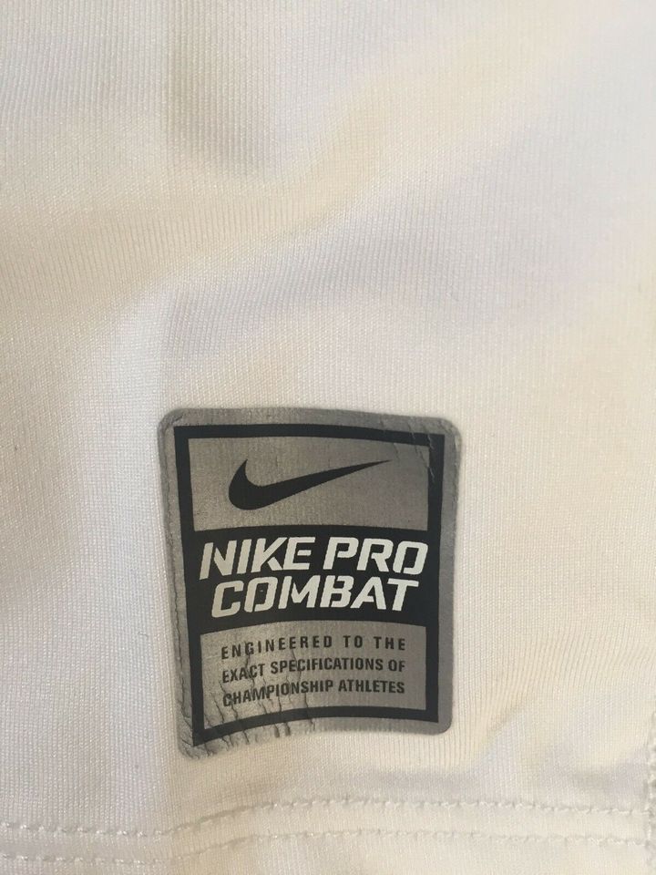 Nike Shirt in Dresden