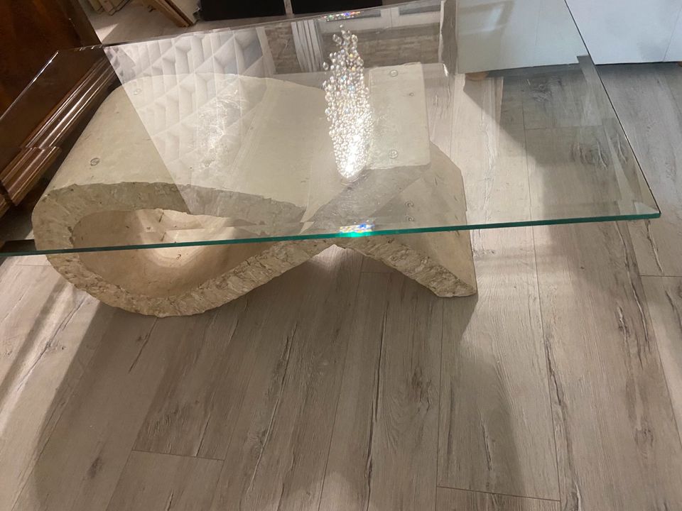 Couchtisch aus Glas 1,20x70×40 hoch in Bonn