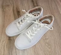 NEU! Sneaker Lacoste Gr.39 Schuhe Dresden - Innere Neustadt Vorschau