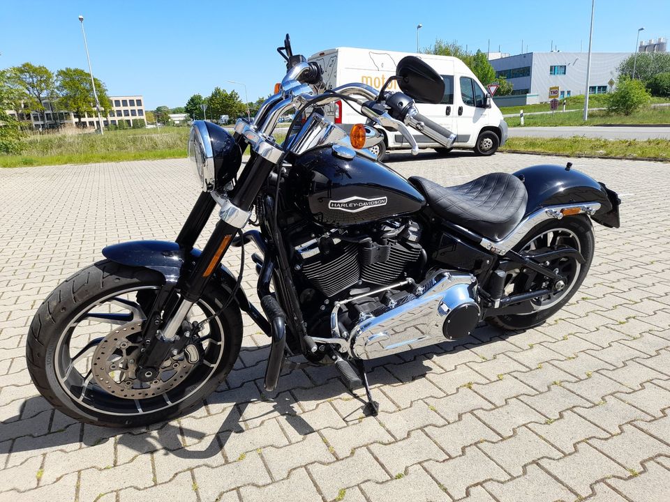 Harley - Davidson Sport Glide mit Jekill & Hyde Klappenauspuff in Bramsche
