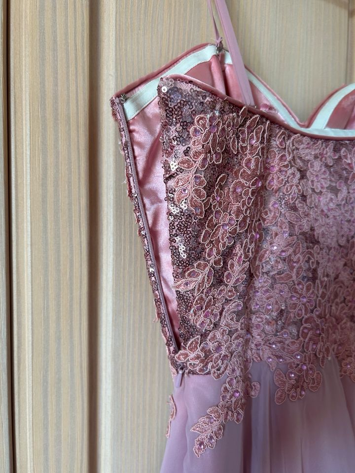 Abschlussballkleid Kleid Elegantes Kleid Rosa mit Stickoberteil in Fuchstal