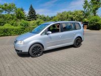 Vw touran 2.0 diesel Automatik Süd - Niederrad Vorschau