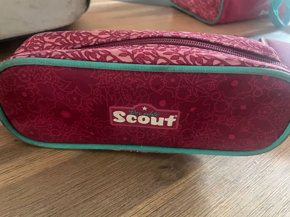 Scout Tornister Schultasche mit Zubehör in Dortmund