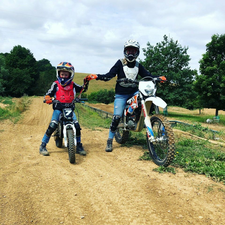 Motocross für Mama/Papa & Kind - Einmaliges Erlebnis für die Fam. in Kaltenholzhausen