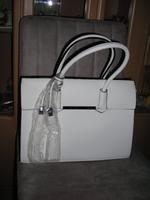 Mittelgroße Tasche in wollweiß/ivory, unbenutzt! Dresden - Leuben Vorschau