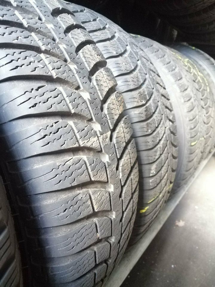 2x185/65R15 88T Kuhmo Winterreifen DOT 22/11 (AW44) in Belm