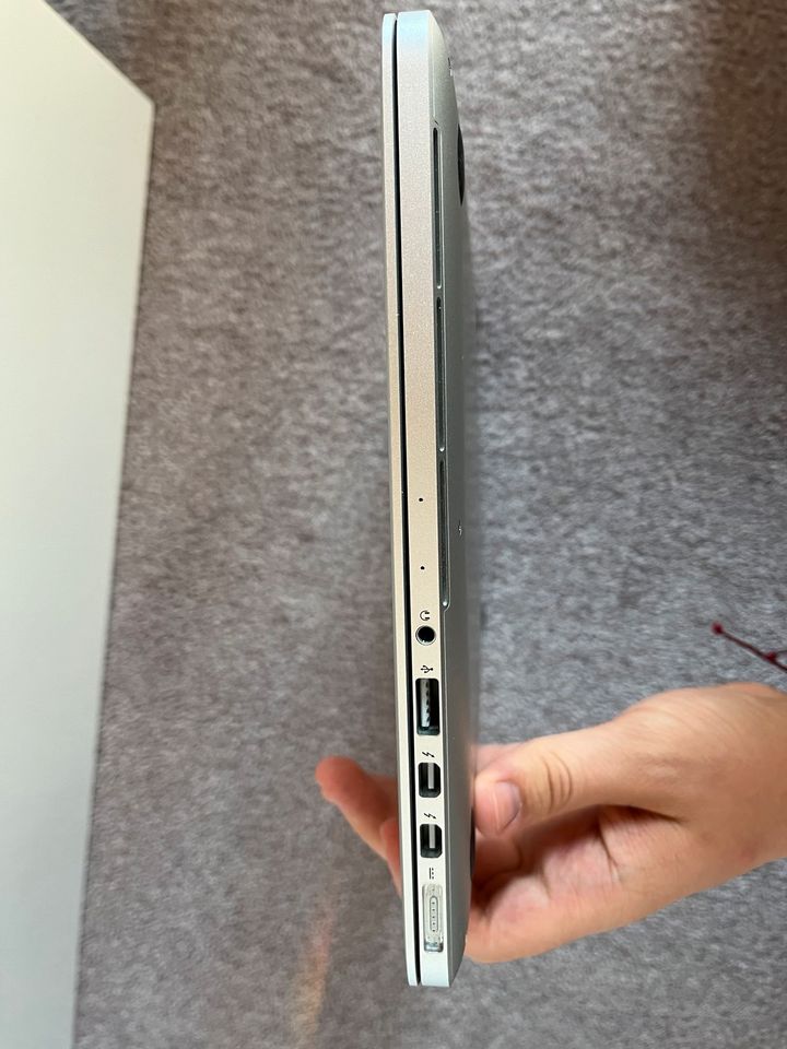 MacBook Pro, Retina, 13-inch, Early 2015 in Weinböhla