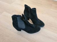 Stiefeletten von Vagabond, schwarz, Gr41, Wildleder Hessen - Bad Arolsen Vorschau