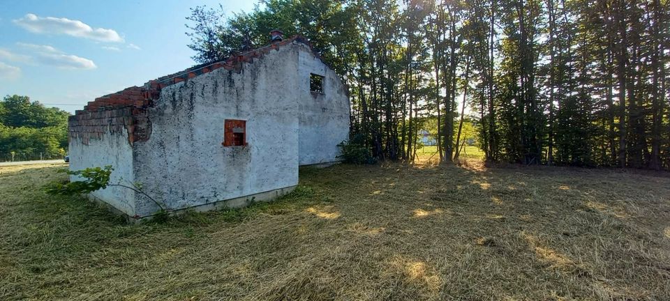 Haus und Grundstück in Kroatien in Rohrdorf