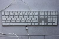 Apple Tastatur A1243 mit USB-Kabel Nordrhein-Westfalen - Bergisch Gladbach Vorschau