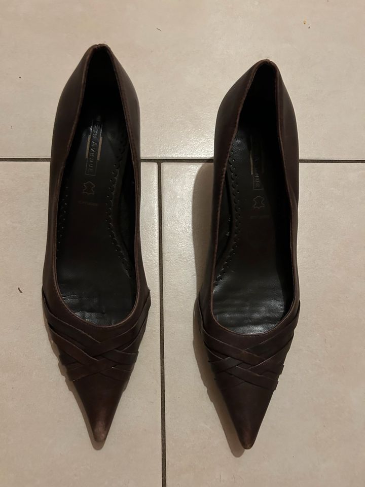 Leder Pumps braun 38/39 Deichmann high heels in Siegburg