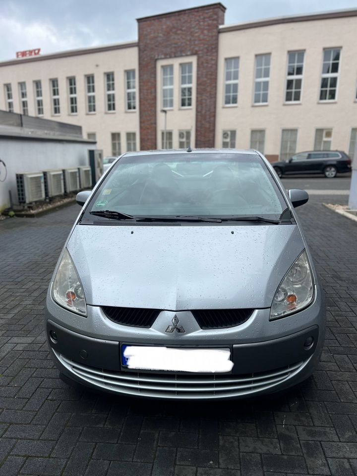 Mitsubishi Colt 100.000 Km Leder, Cabrio in Solingen