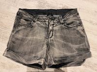 Stretch Shorts / pants gr. 38 mit Nieten crazyworld Baden-Württemberg - Böhmenkirch Vorschau