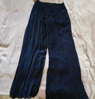 Zara Hose mit Shorts drunter – Gr. S – Wie neu! Hessen - Bad Soden am Taunus Vorschau