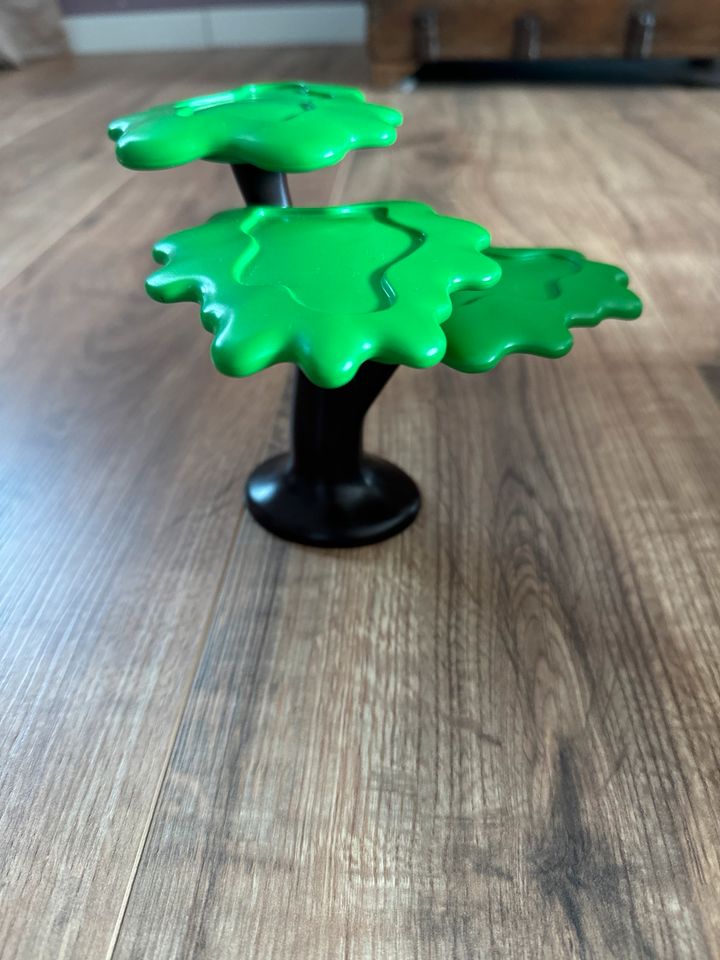 Baum von playmobil in Lich