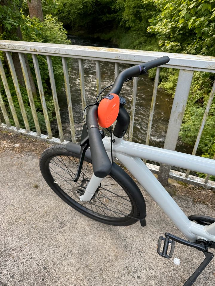 Vanmoof S5 mit Bose Lautsprecher in Bergneustadt