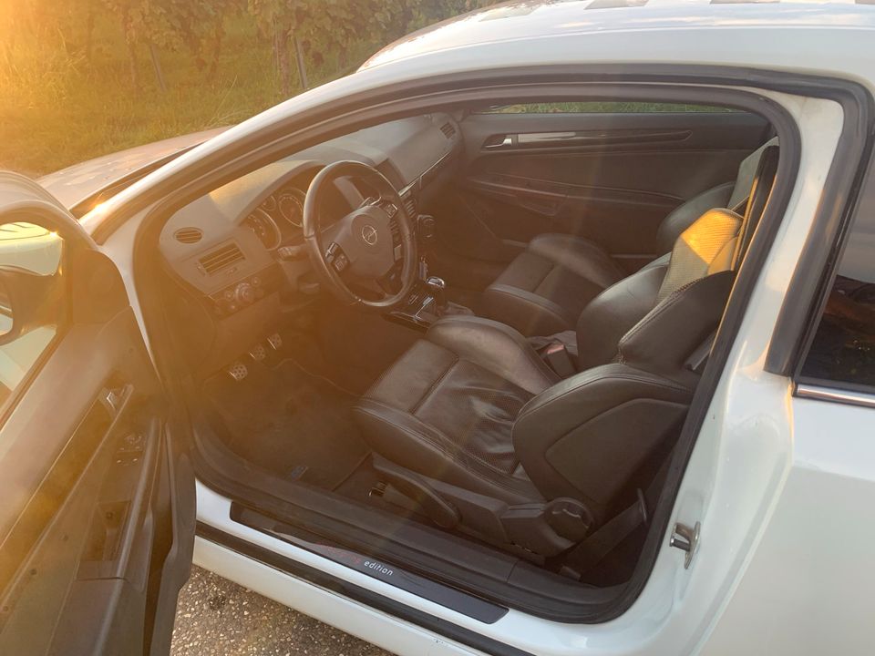 Opel Astra H OPC Nürburgring Edition in Mühlhausen