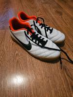 Nike Hallenschuhe gr 38 Niedersachsen - Emden Vorschau