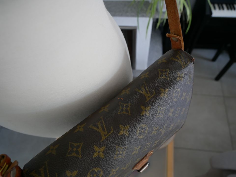 Original Louis Vuitton Cartouchiere Umhängetasche Crossbody bag in Hannover