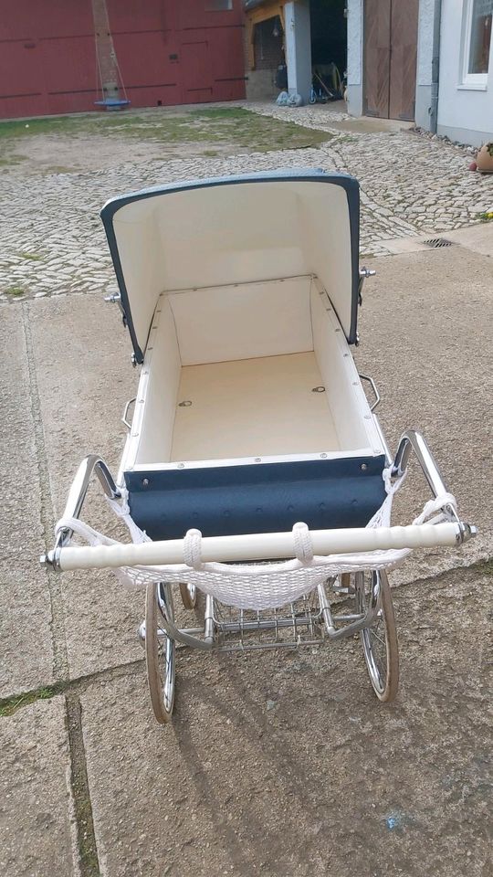 RIEMERSMA Nostalgie-Kinderwagen 1960er Jahre in Erfurt