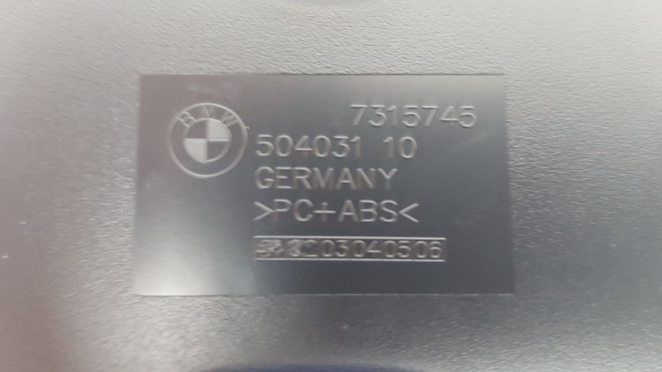 original BMW Getränkehalter Fond 2er F22 F23 F87 unbenutzt! in Verden