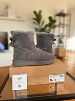 Ugg Mini Bailey Bow II grau Hessen - Körle Vorschau