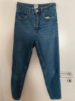 BDG Mom Denim Jeans urban Outfitters W27 L30 sehr guter Zustand Düsseldorf - Friedrichstadt Vorschau