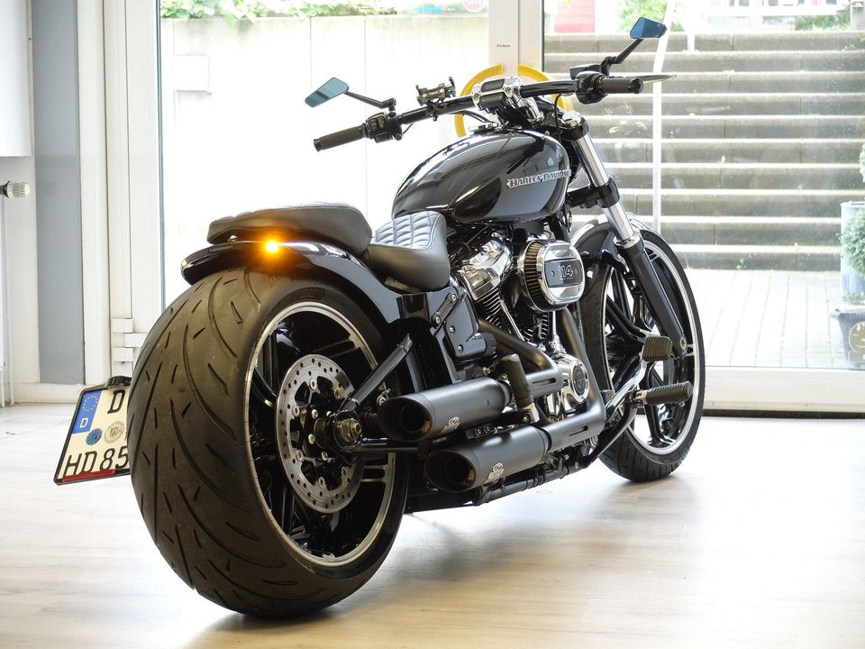 Harley-Davidson Breakout Thunderbike Umbau in Düsseldorf
