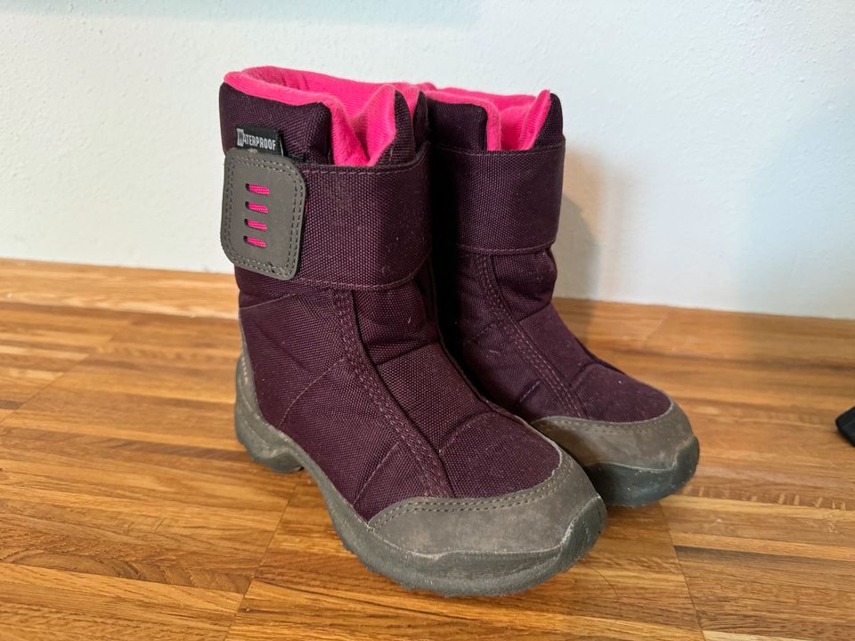 Mädchen Winterstiefel Schneeschuhe 26 in Tübingen