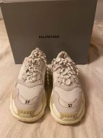 Balenciaga sneaker 37 triple s Original mit Rechnung Essen - Essen-Stadtmitte Vorschau