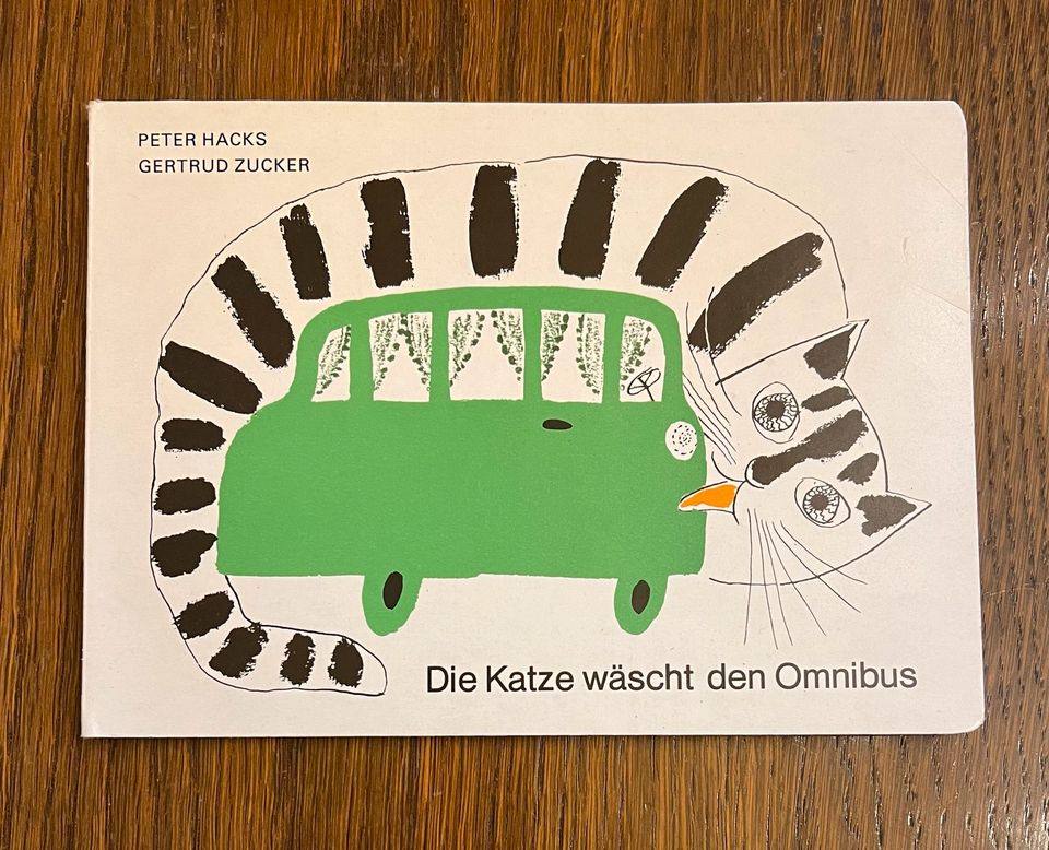 Bilderbuch „Die Katze wäscht den Omnibus“ Garagenfund „Ostalgie“ in Bad Segeberg