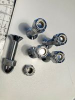 5 Chromschrauben 35 mm Zierschrauben Senkkopf mit Ripstopmutter Nordrhein-Westfalen - Erkrath Vorschau